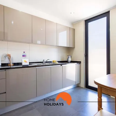 Hotel #142 Spacious With Garden, Pool And Private Park